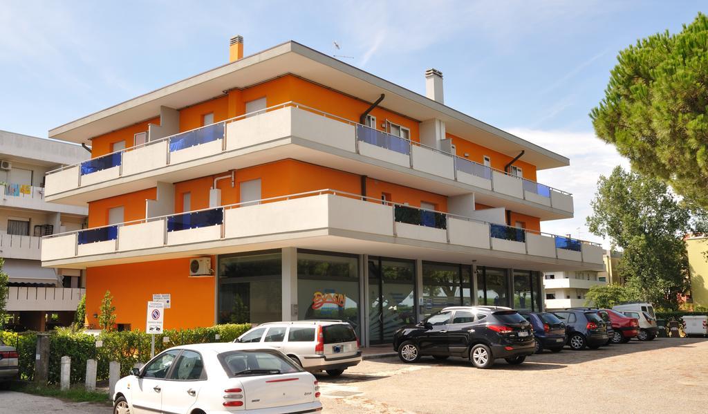 Condominio Biasin Bibione Exteriör bild